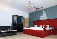 Deluxe Double Room (2 Adults + 1 Child)