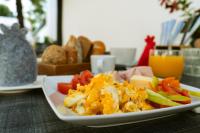 KRACHER Guesthouse No 8 - inklusive Pool - Chambres d’hôtes Illmitz