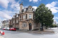 Central Cardiff One-Bedroom Apartments with Fast WiFi, Parking & Self Check-In - B&B Cardiff