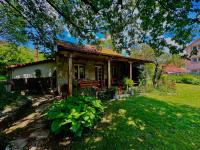 Artistic Garden House - B&B Cettigne