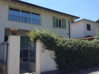 LOVELY HOUSE TWO BEDROOMS Marina di Pietrasanta - B&B