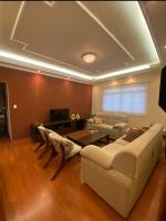 Próximo ao centro, 3 quartos com suíte - B&B Poços de Caldas