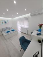 Blue Apartman - Bed and Breakfast