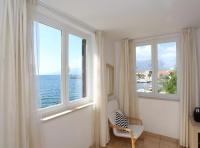 Beachfront Apartments Tamarix - Bed and Breakfast Posedarje