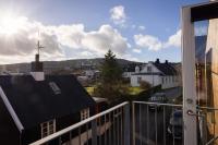CONRADSBREKKA Luxury Top Floor Apartment in Central Tórshavn - Ferienwohnung