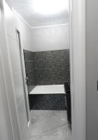 Silver studio at just 8 minutes distance of center - Chambres d’hôtes Bucarest