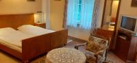 Standard Twin Room with Garden View