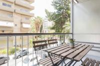 Graceful 2BR Apartment in Paleo Faliro by UPSTREET - B&B Athens