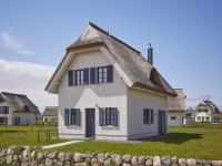 Reetland am Meer - Superior Reetdachvilla mit 2 Schlafzimmern und Kamin F06 - B&B Dranske