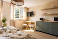 Four Seasons Old Town - Spring - B&B Warsaw