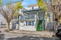 9 Bedroom, 14 Beds House Great for Big Groups Near Boardwalk, Tropicana - Bed and Breakfast