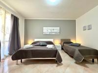 Chambre Triple avec Salle de Bains Privative