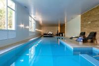 Refúgio nas Alturas: Cobertura de Luxo com 5 suítes e vista - B&B Campos do Jordão