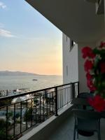 Poseidon's Apartment - B&B Santi Quaranta