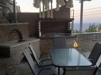 Dipotamata House SynetI - B&B