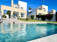 Exclusiva Villa Lujo con piscina privada by Chiclana Dreams - Chambres d’hôtes Chiclana de la Frontera