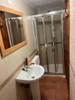 Camera Doppia con Letti Singoli con Bagno Privato