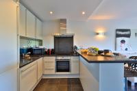 Centre St Tropez - 2 Pièces -Clim Piscine Parking - Chambres d’hôtes Saint-Tropez