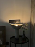 Zimmer mit Kingsize-Bett und Bergblick