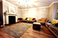 Your Galway Home - Four Bed with Parking! - B&B Galway
