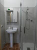 Dreibettzimmer mit eigenem Bad