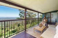 Montville Retreat With Hinterland & Coastal Views - B&B Mandeville