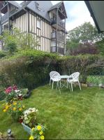 2p rénové Idéal famille proche de la mer - B&B Cabourg