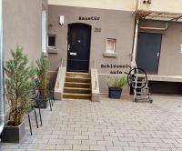 FeelsLikeHome - Schöne&zentral angebundene Altbauwohnung mit Parkplatz - B&B Bochum