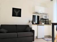 Studio rénové avec WIFI, à 400m de la plage, centre de Trégastel - FR-1-368-299 - B&B Trégastel