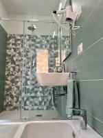 Camera Deluxe (2 Adulti + 1 Bambino)