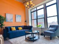 McCormick 2Br and 2Ba family unit for up to 8 guests with Optional Parking & Gym access - B&B