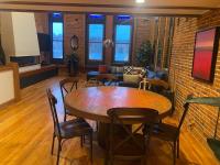 Lumberjack Inn with rooftop - Chambres d’hôtes Stillwater