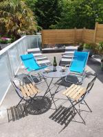 Jardin clos et calme, vélos à disposition, plages à 2 kms - Chambres d’hôtes Treffiagat