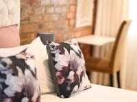 Comfort Queen Room