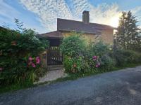 Charmante Maisonette du Lot rénovée avec balnéo - Ferienwohnung Latouille-Lentillac