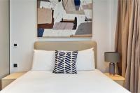 One-Bedroom Apartment with Balcony
