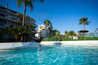 Vista Calanova Golf Club Apartment, 2BD Seaviews - B&B La Cala De Mijas