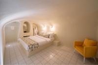 Pearl Suite with Outdoor Private Heated Tub