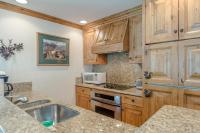 Greyhawk Condo 10 - B&B Ketchum