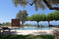 TheTree Villa, with Heated Pool & Spa Whirlpool - B&B Gállos