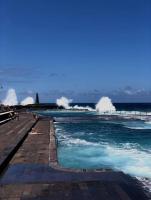 Breathe Bajamar - Surf, Piscinas Naturales, Senderismo - B&B
