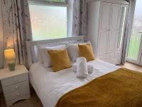 Modern, Stylish lodge with Paddock Views - Chambres d’hôtes Sandwich