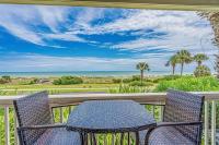Ocean Forest Villas Oceanfront Unit A110 - Bed and Breakfast Myrtle Beach