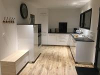 Maison moderne de plain pied - Ferienwohnung