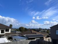 Modern Mangere Town House - B&B Auckland