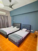 Two-Bedroom Apartment with Balcony and Sea View