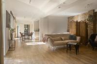 Camera Matrimoniale con Vista Giardino