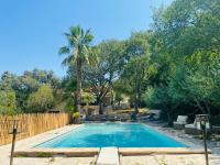 Magnifique Villa typique du Sud avec Piscine privée et jardin méditerranéen - Chambres d’hôtes