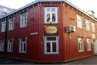 Corner apartment with 2 bedrooms in the middle of the city centre - Chambres d'hôtes Trondheim