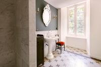 Camera Matrimoniale con Vista Giardino